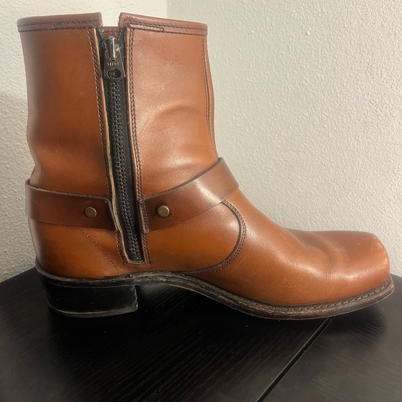 Men’s Custom Biker Double Harness Saddle Colored Boots - Picture 4 of 11